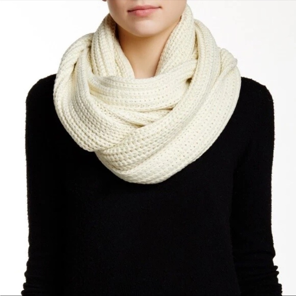 J CREW Chunky Knit Infinity Scarf